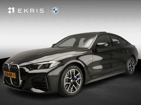 BMW 4 Serie Gran Coupé 420i | M-Sportpakket | LED | Navigatie | Schuifdak | Sportstoelen | Stoelverw
