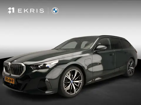 BMW 5 Serie Touring 530e | M-Sportpakket | Individual uitv. | LED | HUD | Active Cruise | Sportstoel