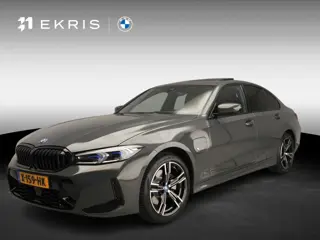 BMW 3-serie 320e | M-Sportpakket | LED | Navigatie | Active cruise | Schuifdak | Sportstoelen | DAB 