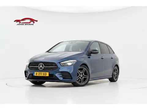 Mercedes-Benz B-klasse 180 Business Solution AMG Pano/Sfeer/Camera/Memory