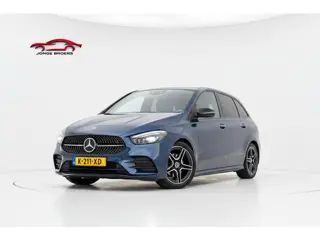 Mercedes-Benz B-klasse 180 Business Solution AMG Pano/Sfeer/Camera/Memory