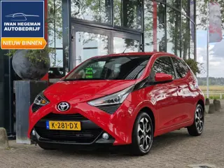 Toyota Aygo 1.0 VVT-i x-joy | Navigatie via Apple Carplay | Climate Control | Parkeercamera | Licht 