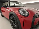 Foto 29 van MINI Cabrio 1.5 Cooper Camden Piano-Pack/Leder/Sportstoelen/Carplay/Climate