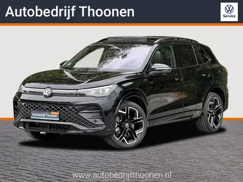 Volkswagen Tiguan 1.5 eHybrid R-Line | Leer | H&K | Trekhaak | HUD