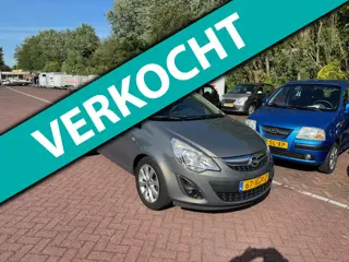Opel Corsa 1.4-16V Cosmo Airco! elektrische ramen! centrale deurvergrendeling op afstandsbediening!