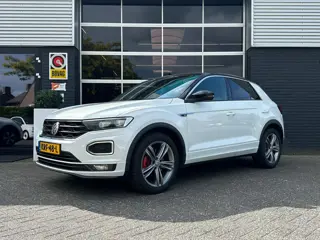 Volkswagen T-Roc 1.5 Sport R-Line, Two-Tone, Automaat, Bluetooth, CarPlay, Camera, Cruise, Trekhaak,