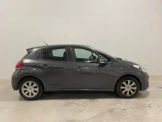 Peugeot 208 1.2 PureTech Blue Lion 5drs. Airco Cruise C. PDC APK NAP