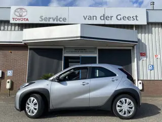 Toyota Aygo X 1.0 VVT-i S-CVT Play / Automaat / Camera / Clima