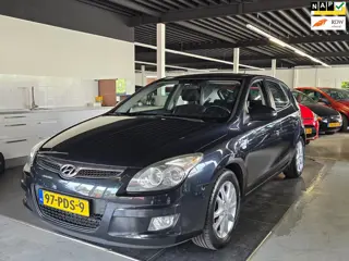 Hyundai I30 1.6i Dynamic Business/AIRCO/5-DEURS/APK 3-2027/