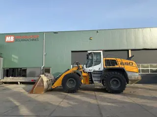 Liebherr L550 X Power (bj 2017)