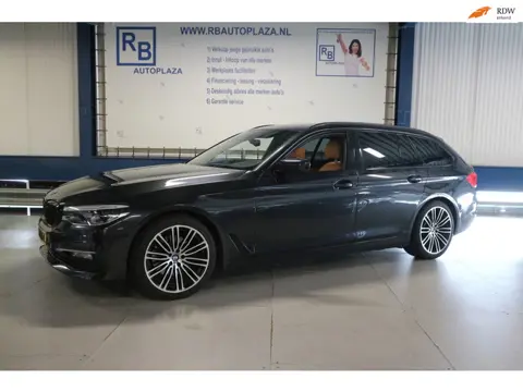 BMW 5-serie Touring 520i High Executive / A KWALITEIT / TRIPPLE A ! ! !