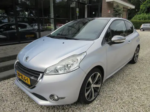 Peugeot 208 1.6 VTi Iceblue Velvet AIRCO (bj 2012)