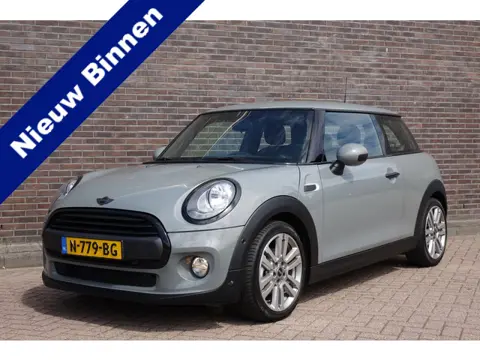 MINI 3-deurs 1.2 Cooper One Chili, leder, navi, pdc, 17" velgen, nieuwstaat! slechts 33.000km
