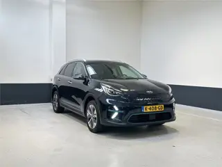Kia E-Niro ExecutiveLine 64 kWh | Apple Carplay/ Android Auto | JBL | Camera | lederen bekleding | N