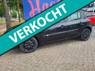 Renault Clio 1.2 TCe Special Line Trekhaak airco