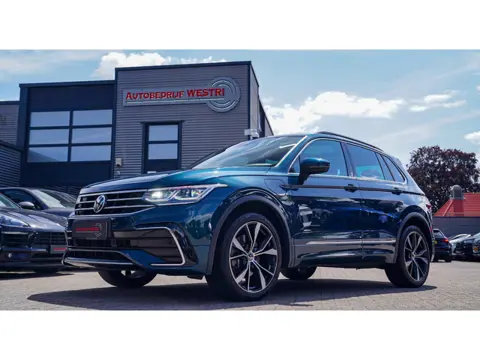 Volkswagen TIGUAN 1.4 TSI eHybrid R-Line Business+ | 360 Camera | Memory | Lane Assist | Digitaal da