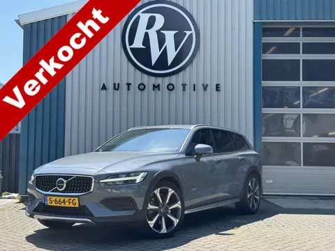 Volvo V60 Cross Country 2.0 B5 AWD Keyless /12mnd Garantie / Leder / 20'' Harman K./ Apple / 4NW Ban