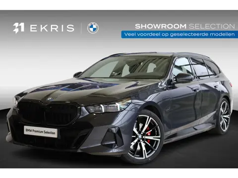 BMW 5 Serie Touring 530e M Sportpakket Pro | Panoramadak | Elektr. Trekhaak | Stuurwielverwarming
