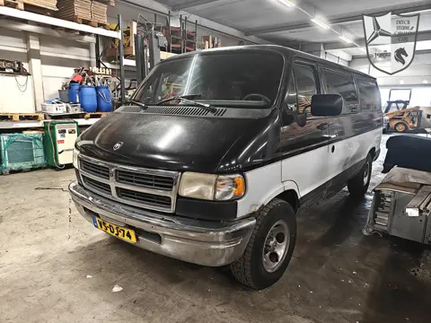 Dodge RAM 2500 VAN GLOBEMASTER