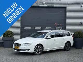 Volvo V70 2.0 D4 Summum | Navigatie | Lederen Bekleding | Stuur/Stoelverwarming | Trekhaak | Elektri