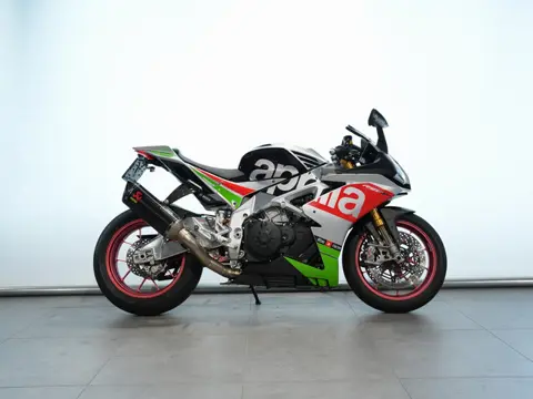 Aprilia RSV 4 RF (bj 2018)