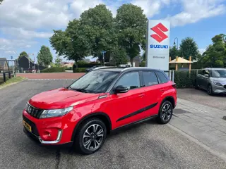 Suzuki Vitara 1.5 Hybrid Style AUTOMAAT // 10 jaar garantie // Panorama dak // Dealer onderhouden //