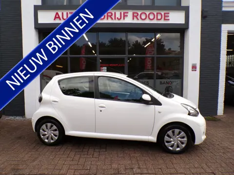 Toyota Aygo 1.0 Airco Nieuwe Apk Nette staat goed onderhouden