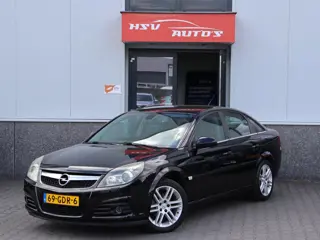 Opel Vectra GTS 2.2-16V Executive navi 1/2 Leer org NL