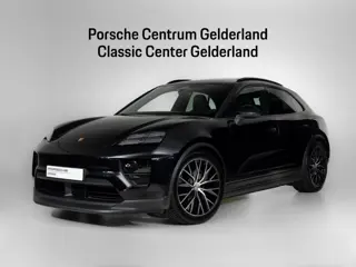 Porsche Macan 4