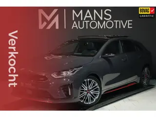 Kia ProCeed 1.6 T-GDI GT / PANODAK / KEYLESS / MEMORY / JBL / CAMERA / CARPLAY