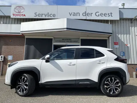 Toyota Yaris Cross 1.5 Hybrid Dynamic Trekhaak / Achteruitrijcamera / Navi