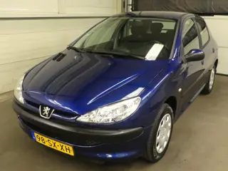 Peugeot 206 1.4 One-line - Mooie Auto - Weinig Km Nap