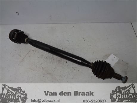 Volkwagen Polo 9N 1.4 16V 2001-2009 Aandrijfas links voor