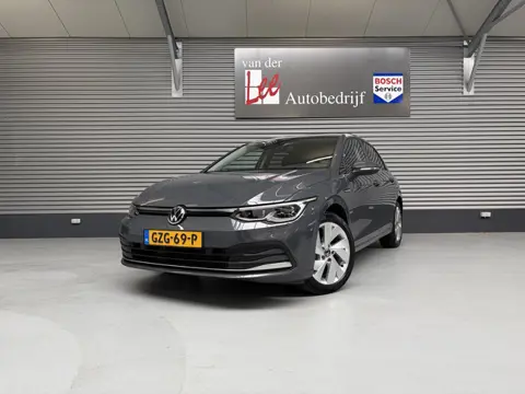 Volkswagen Golf 1.5 eTSI STYLE/IQ LIGHT/STOEL MEM/PDC/17 INCH/CARPLAY/NAVI