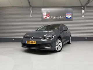 Volkswagen Golf 1.5 eTSI STYLE/IQ LIGHT/STOEL MEM/PDC/17 INCH/CARPLAY/NAVI