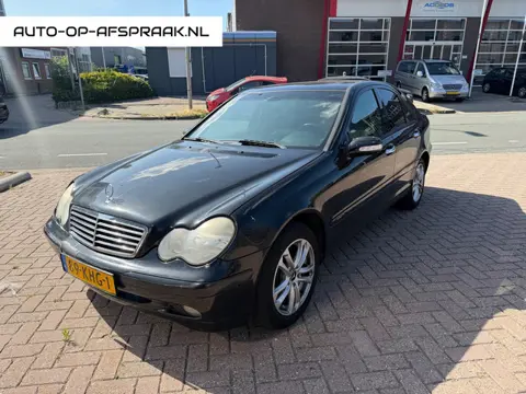 Mercedes-Benz C-klasse 180 K. Automaat Leer Navi Pano