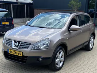 Nissan Qashqai 2.0 Tekna PANO CLIMA CRUISE KEYLESS ENTRY / GO TREKHAAK PDC LM VELGEN