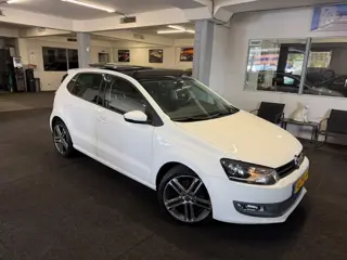 Volkswagen Polo 1.2 TSI Highline *NAP*PANO*NAVI*Velgen