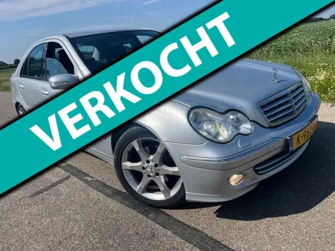 Mercedes-Benz C-klasse 230 sport / 6 cilinder in topstaat