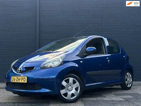 Toyota Aygo 1.0-12V + | Elektrische ramen | Stuurbekrachtiging | Nieuwe APK