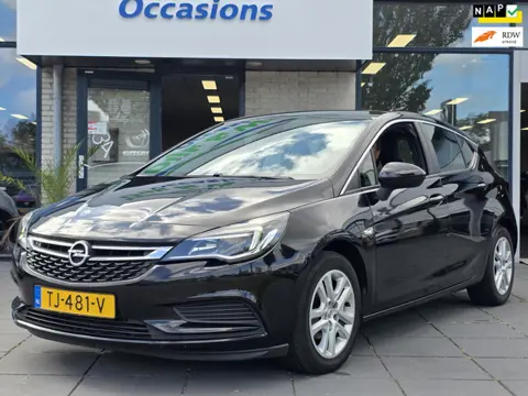 Opel Astra 1.0 Business+ – NAP – Navigatie – Cruise – Airco – Parkeersensoren