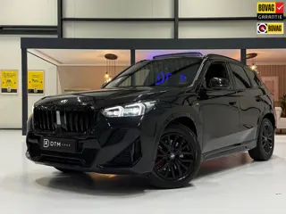 BMW X1 BMW sDrive20i M Sport Pano Sportstoelen ACC Trekhaak Navi LED Camera Carplay
