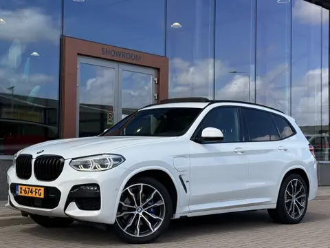 BMW X3 xDrive30e M-Sport High Executive | Pano | Achteruitrijcamera | Elek. Trekhaak | HUD | ACC | H