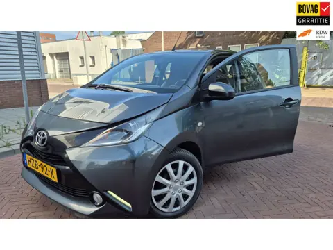 Toyota Aygo 1.0 VVT-i x-, Airco,Navigatie,Camera,Garantie,op kl,stand,