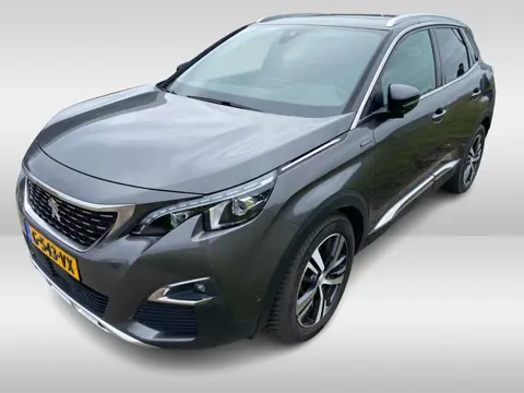 Peugeot 3008 1.2 PureTech Crossway / Trekhaak / Panoramadak / Camera / Navigatie / 18'' / Keyless / 