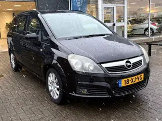 Opel Zafira 2.2 Temptation 7 persoons (bj 2007)