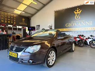 Volkswagen Eos 2.0-16v FSI INRUIL MOGELIJK.