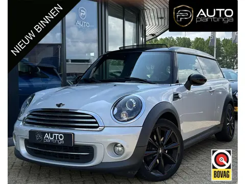 MINI Clubman 1.6 Cooper 122PK | PANO | Stoelverwarming | Bi-Xenon | Parkeersensoren | Lichtmetalen V