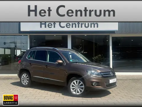 Volkswagen Tiguan 1.4 TSI Sport&Style Trekhaak - nwe ketting - Cruise Control - PDC - Airco