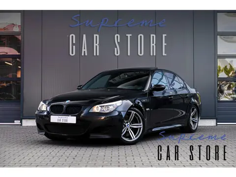 BMW 5-serie E60 M5 Sedan | Individual Audio | Head-Up Display | Soft-Close | PDC